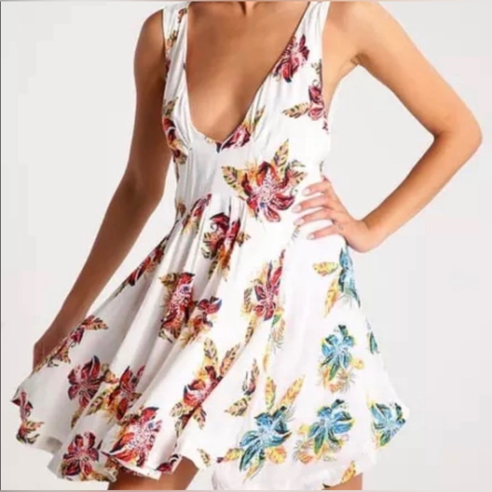 NWT XS Free People Thought I Was Dreaming Dress White Floral Cross Cross Back